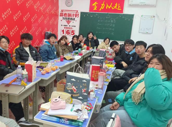 畢業(yè)留影